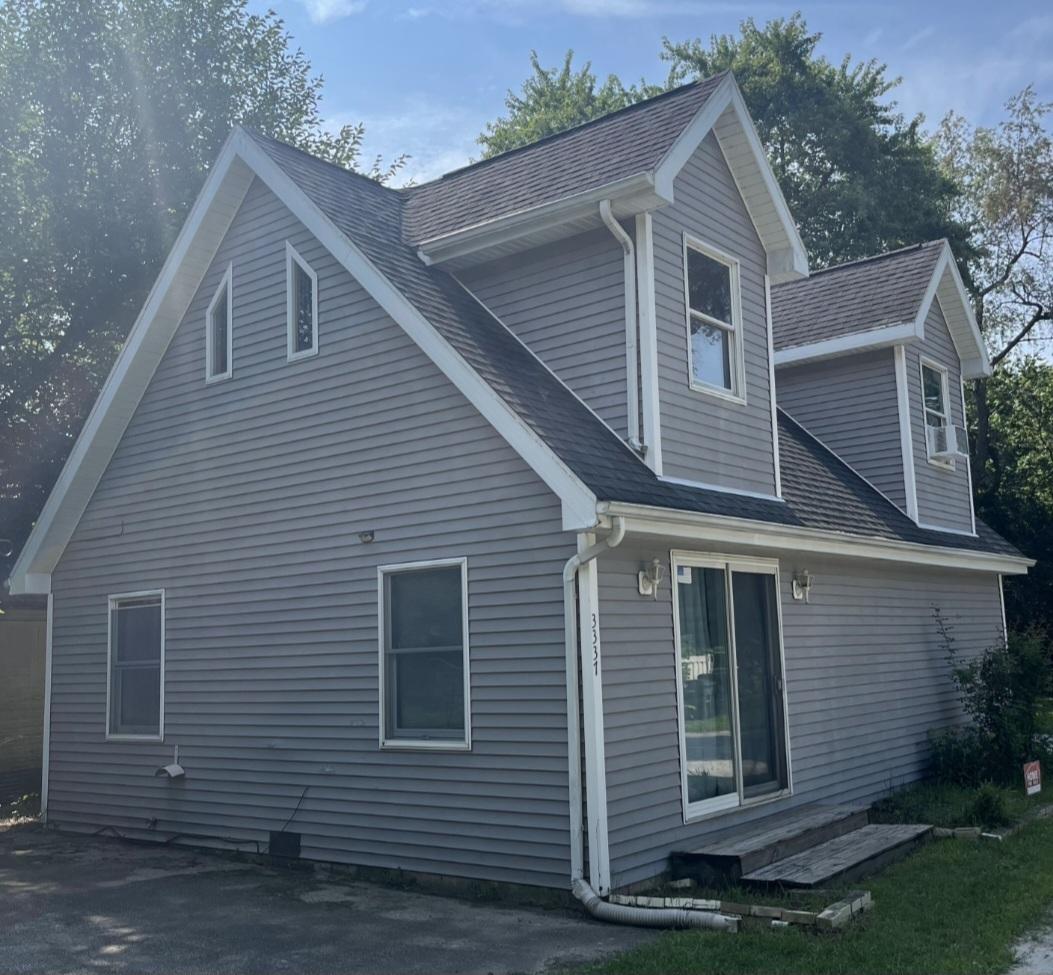 3337 N Apple Ave., Momence, IL 60954