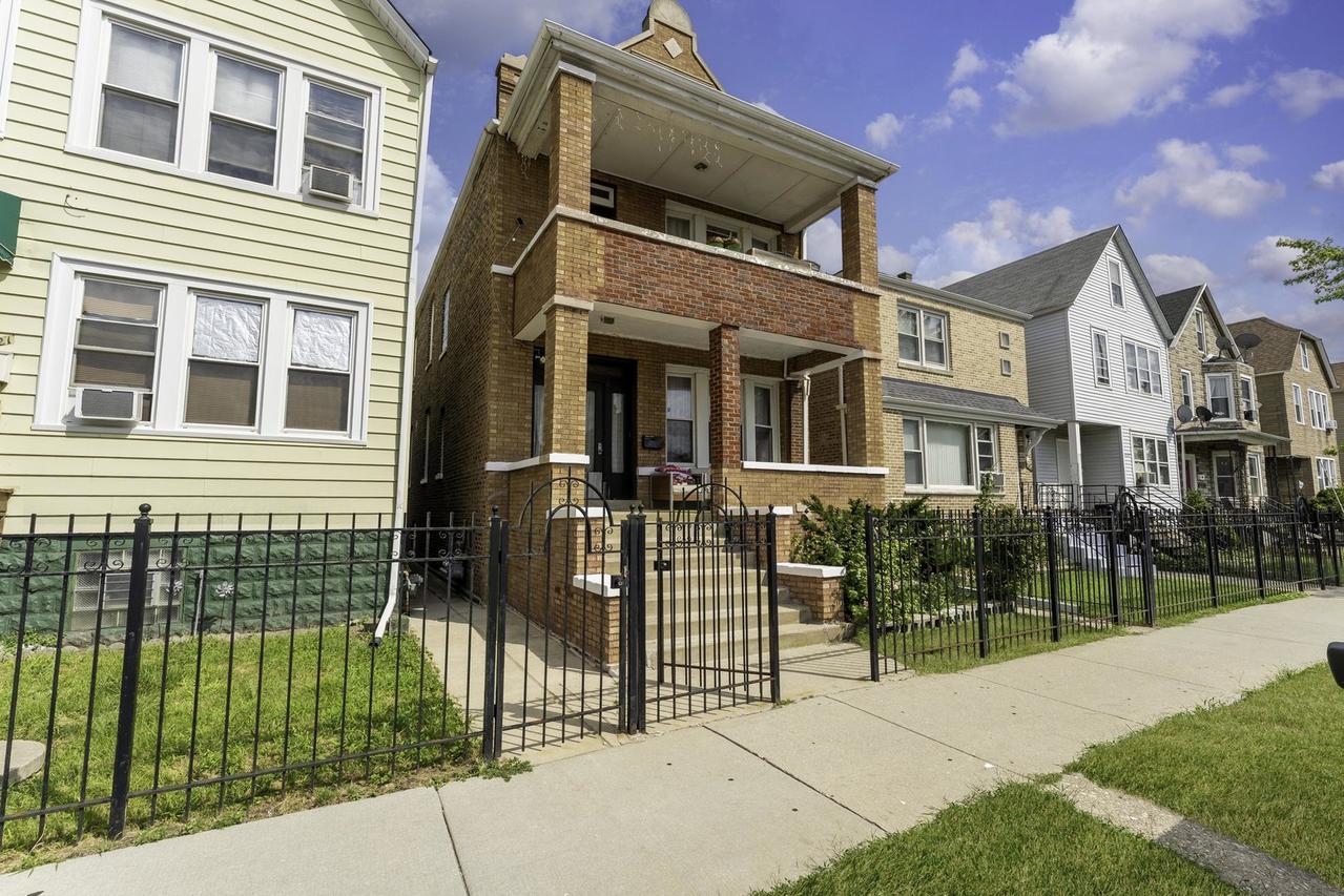 1523 S 50th Ave., Cicero, IL 60804