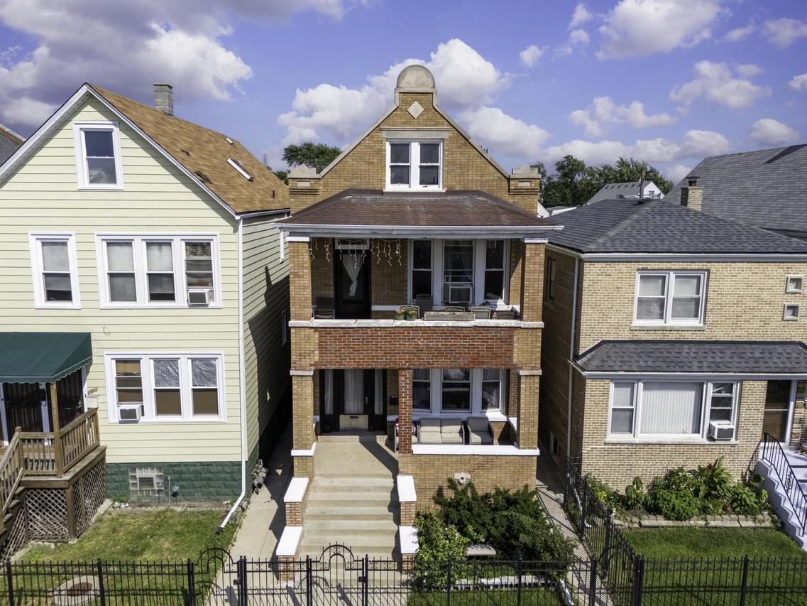 1523 S 50th Ave., Cicero, IL 60804