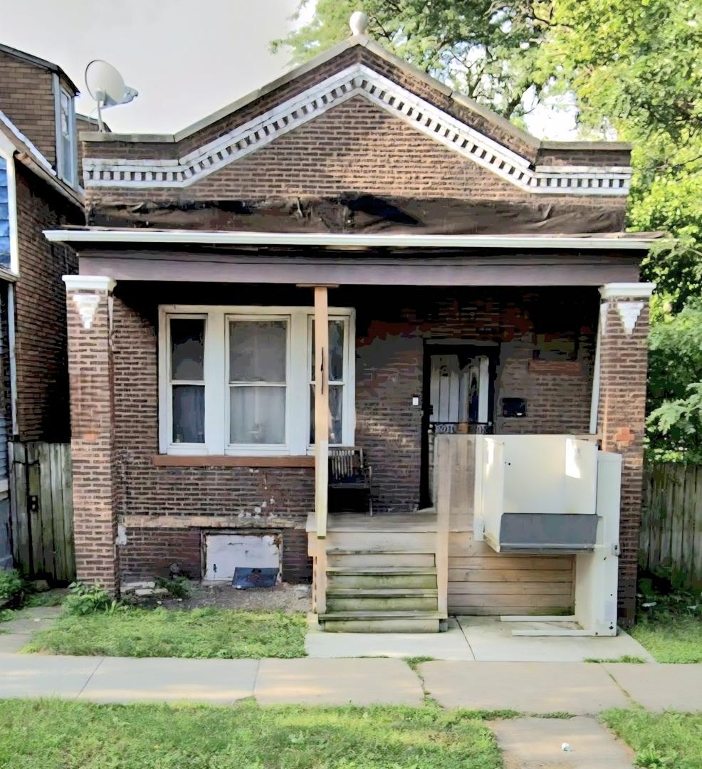 1507 W Marquette Rd., Chicago, IL 60636