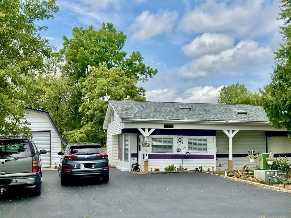 87 Port Side, Lakemoor, IL 60051