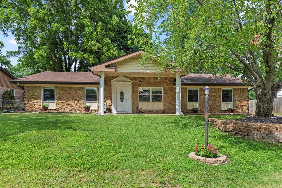 15 Mesa Rd., Springfield, IL 62702