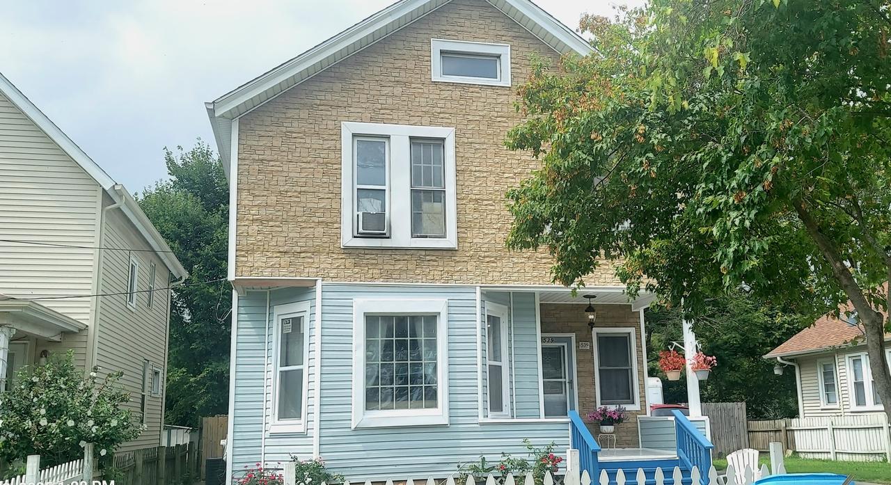 539 Rosewood Ave., Aurora, IL 60505