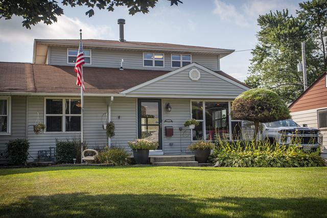 New Homes For Sale This Week That Attend Oak Lawn-Hometown Middle School: August 8th to August 14th