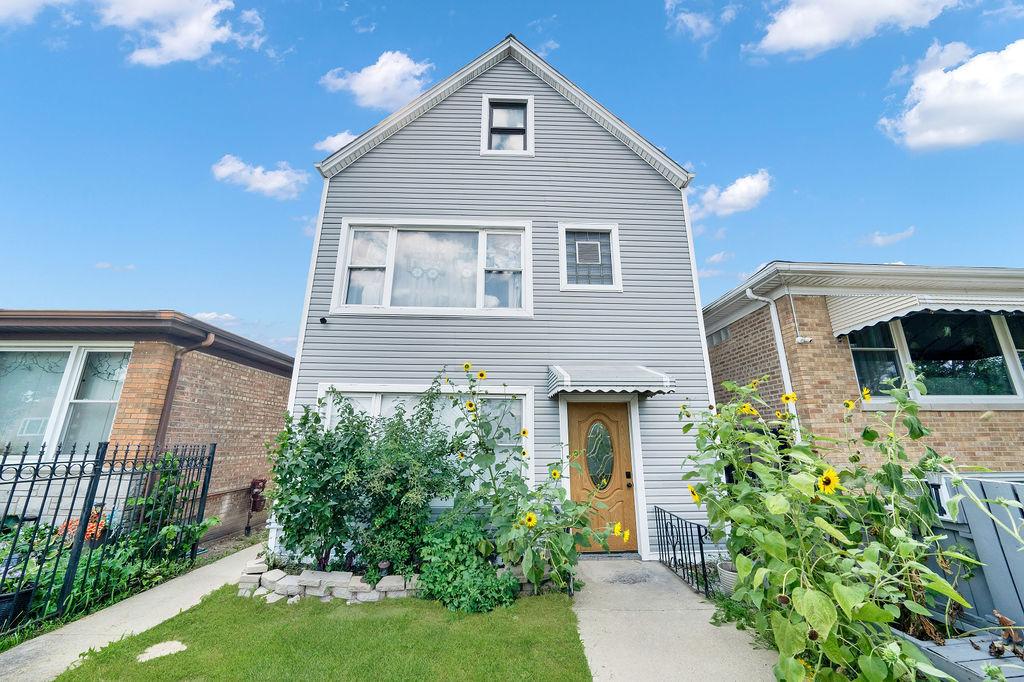 850 N Kildare Ave., Chicago, IL 60651