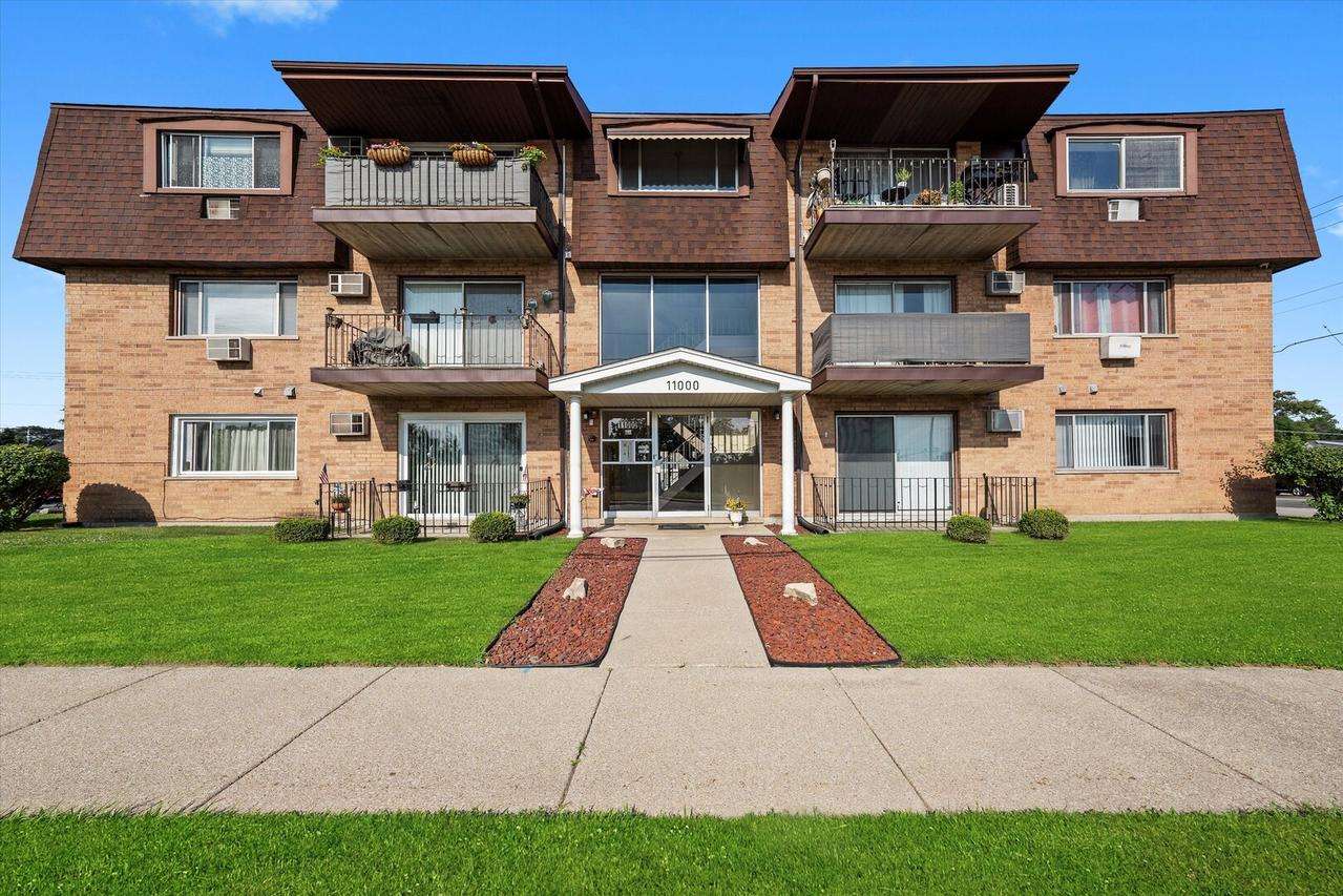 11000 Central Ave. #2C, Chicago Ridge, IL 60415