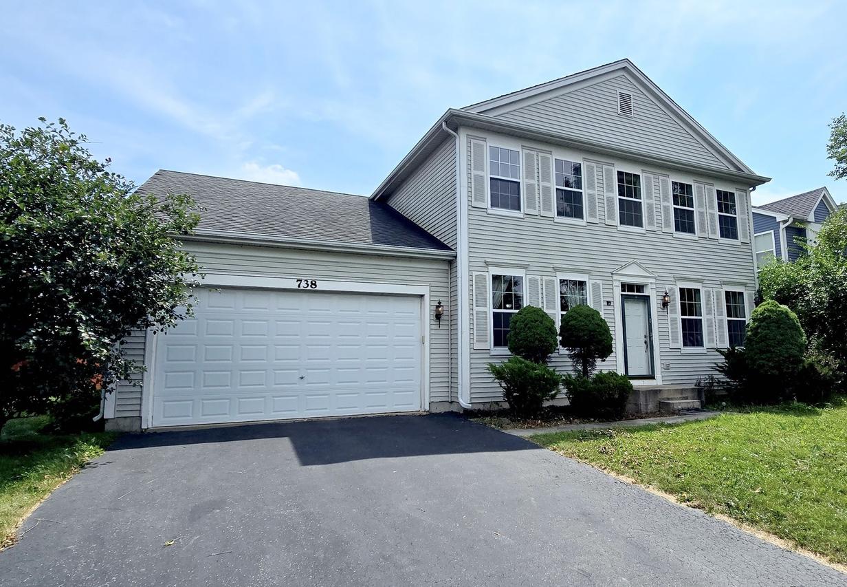 738 Bethel Ave., Bolingbrook, IL 60490