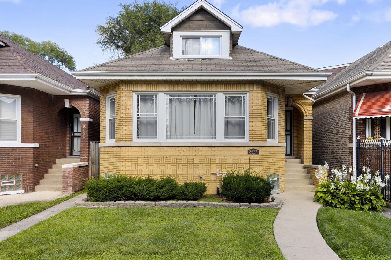 8627 S Euclid Ave., Chicago, IL 60617