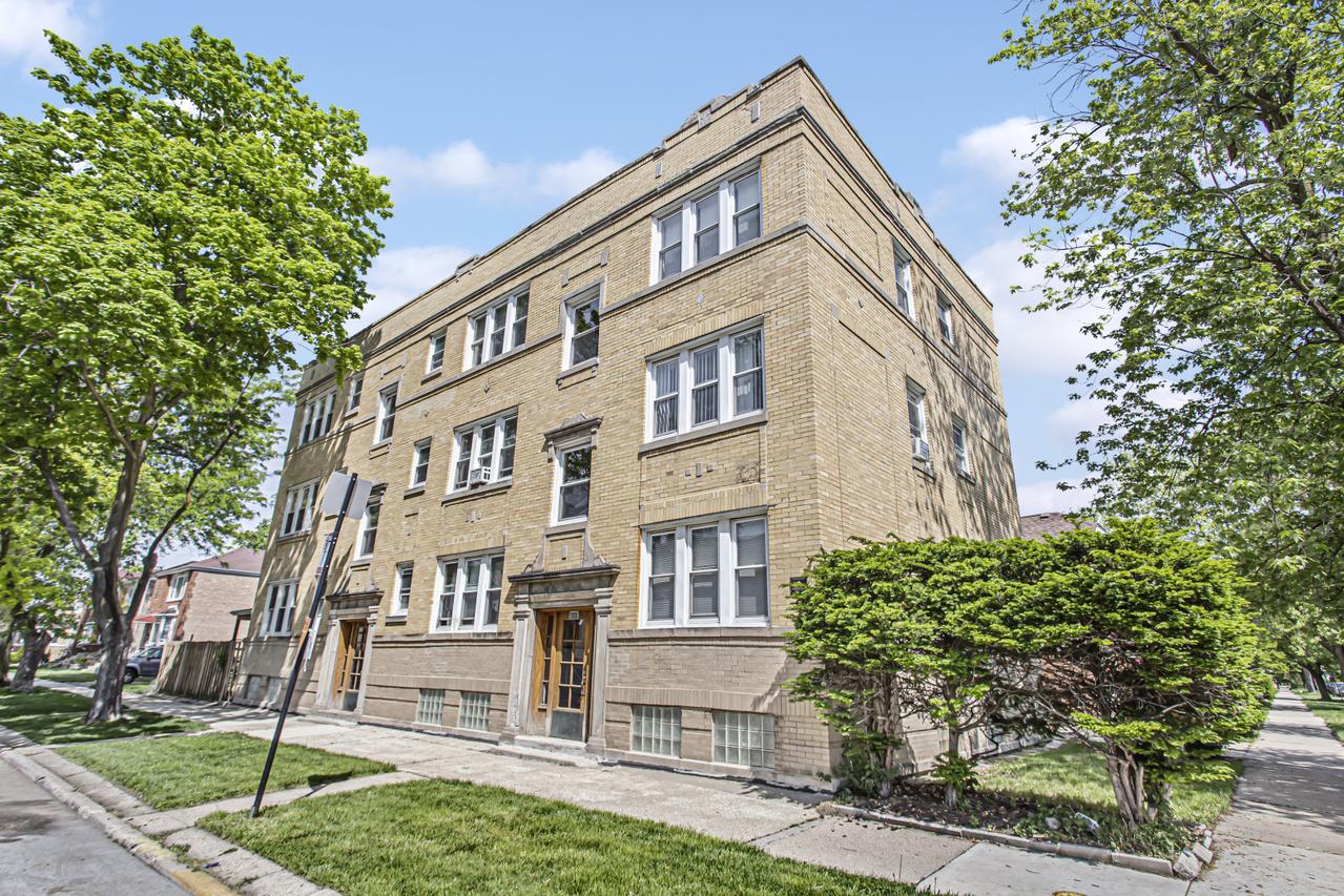 5006 W Newport Ave. #2, Chicago, IL 60641
