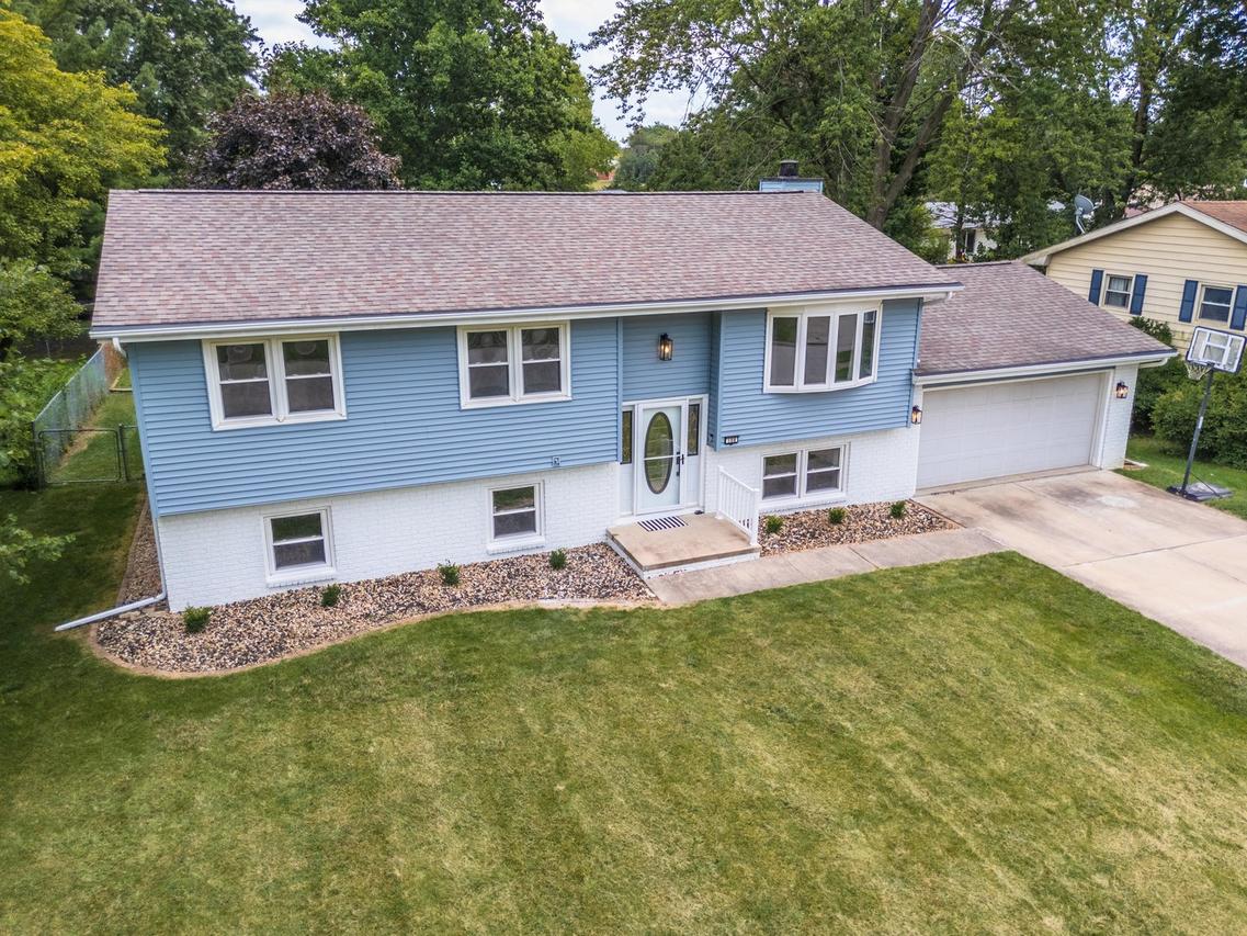 108 Sandra Ln., Normal, IL 61761