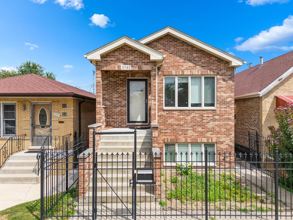 3741 S Wolcott Ave., Chicago, IL 60609