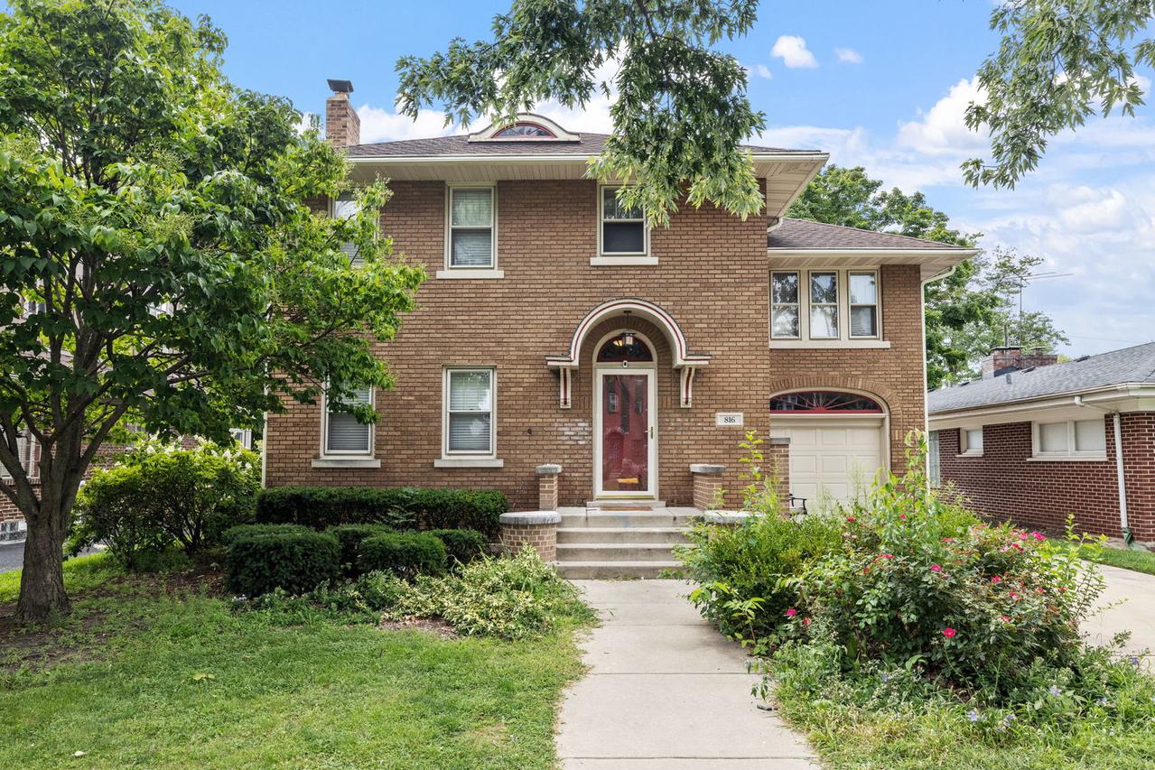 816 Sherwood Pl., Joliet, IL 60435