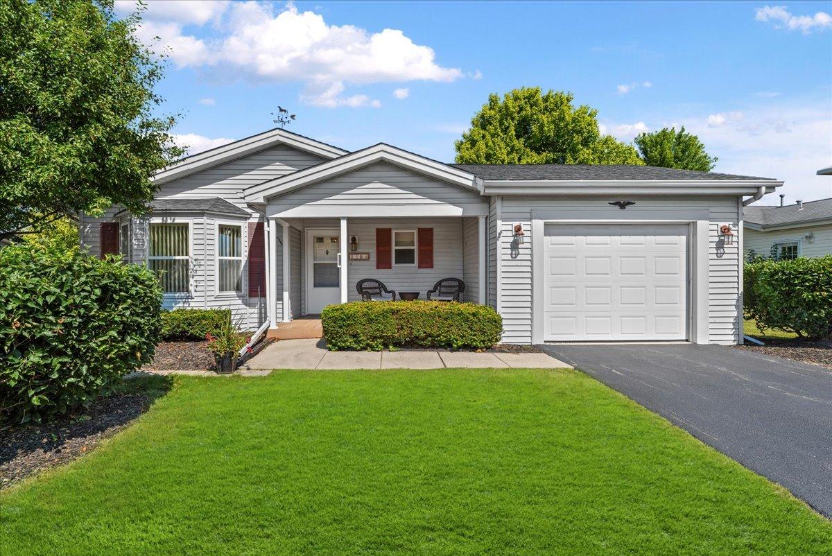 1504 Victory Ln., Grayslake, IL 60030