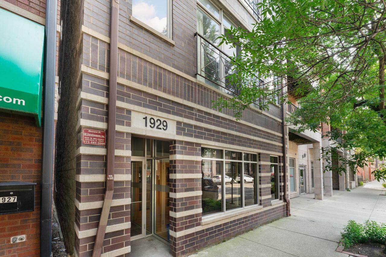1929 W Belmont Ave. #2, Chicago, IL 60657