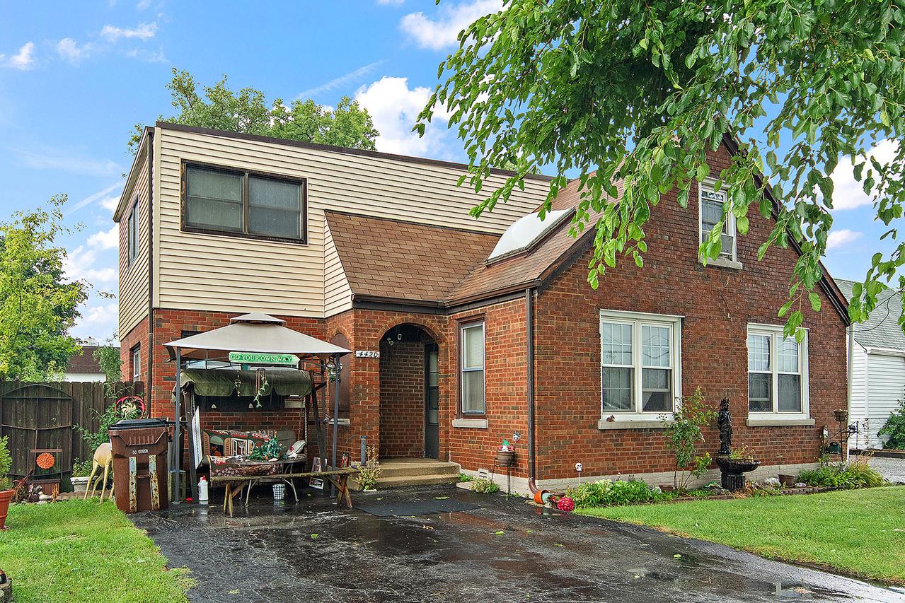4420 Midlothian Turnpike, Crestwood, IL 60418