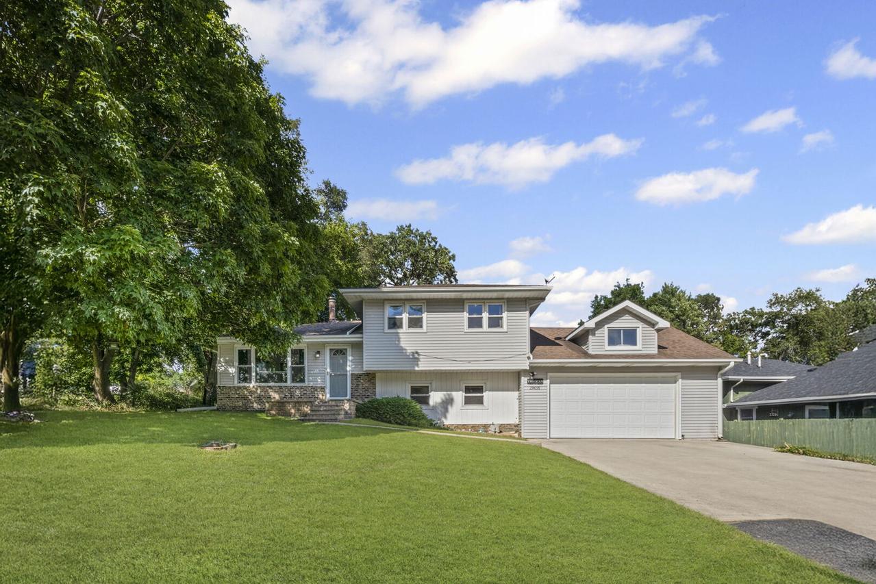 29W276 Bolles Ave., West Chicago, IL 60185