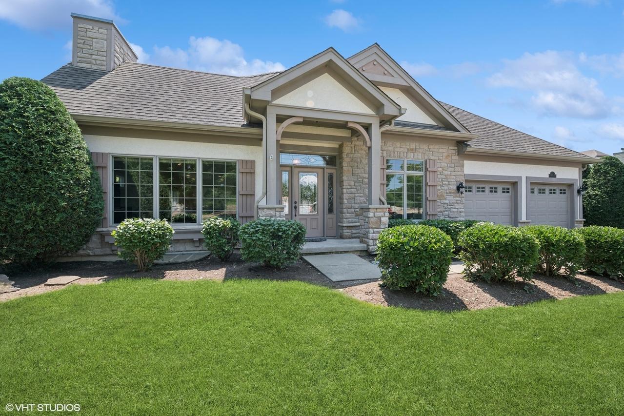 240 Regency Ct., Wauconda, IL 60084