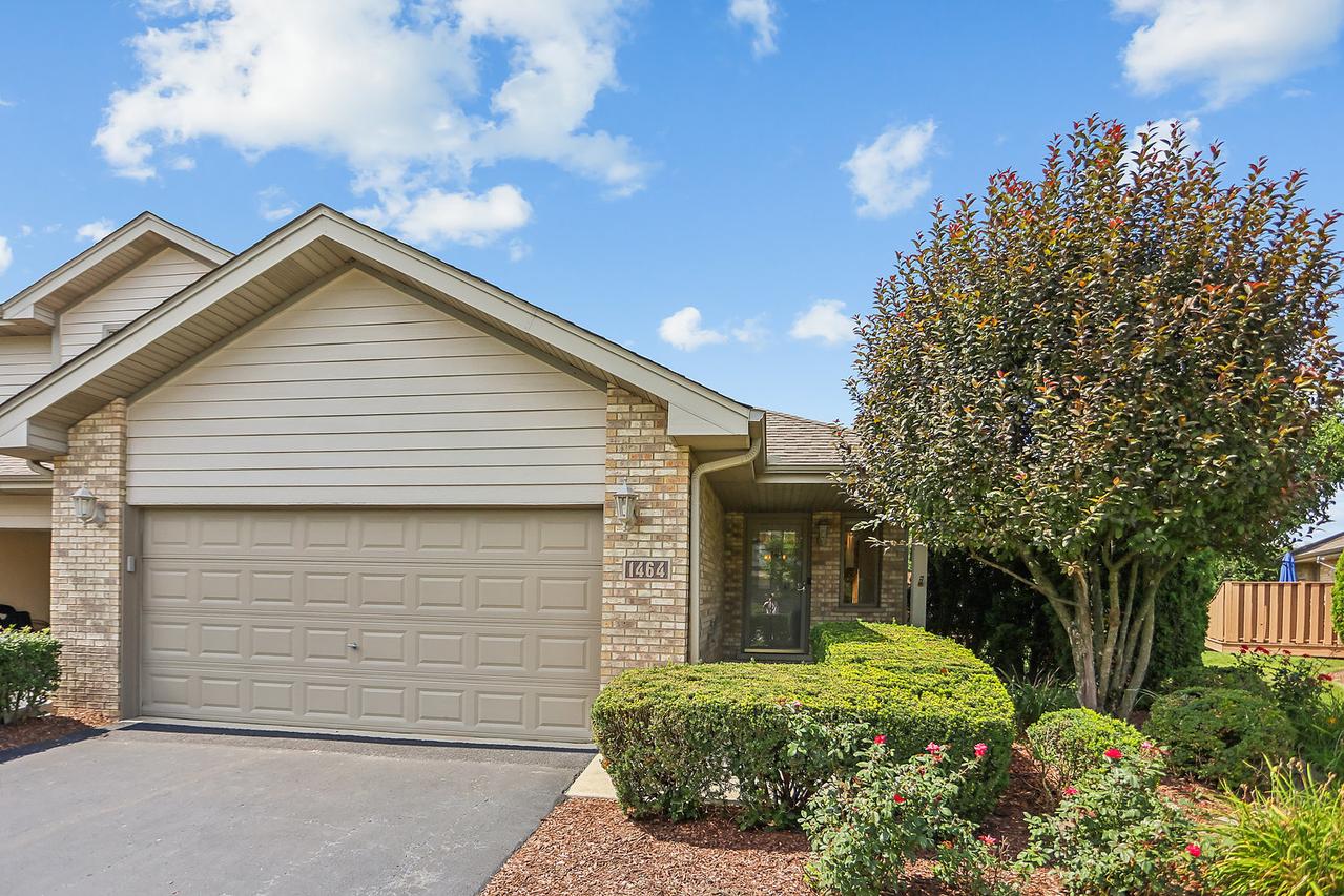 1464 Baileys Crossing Dr., Lemont, IL 60439