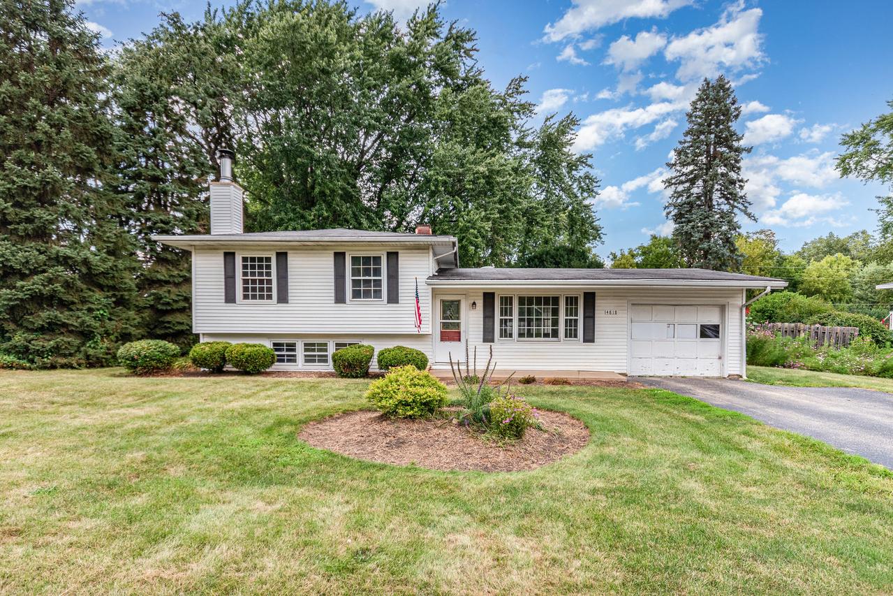 4818 Strong Rd., Crystal Lake, IL 60014