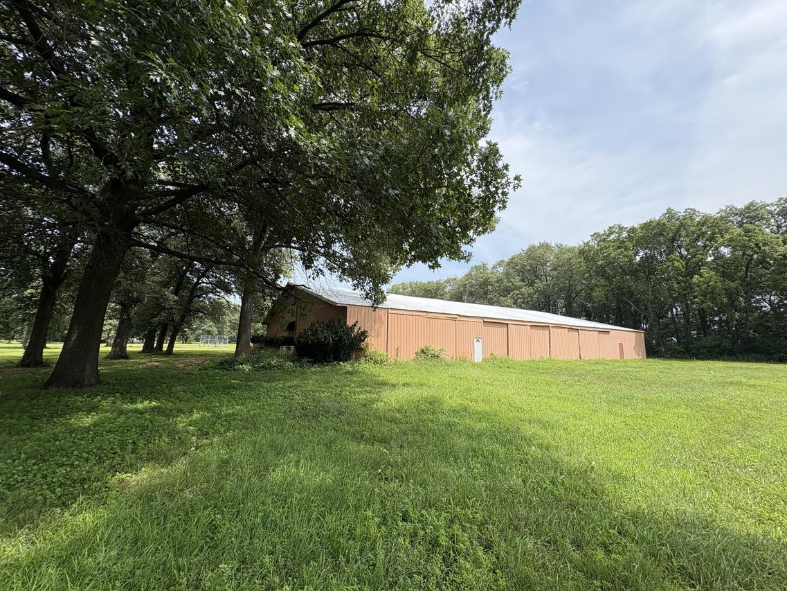 4112 S Youth Camp Rd., St. Anne, IL 60964