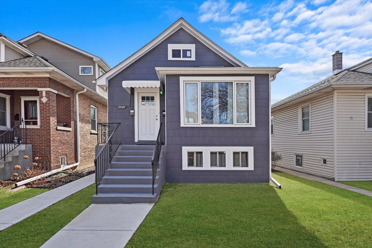 5937 W Eastwood Ave., Chicago, IL 60630
