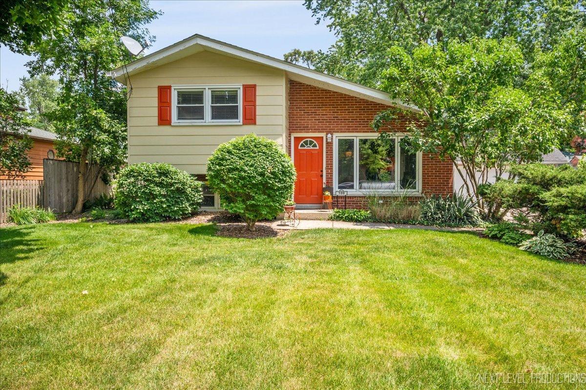 109 S Western Ave., Bartlett, IL 60103