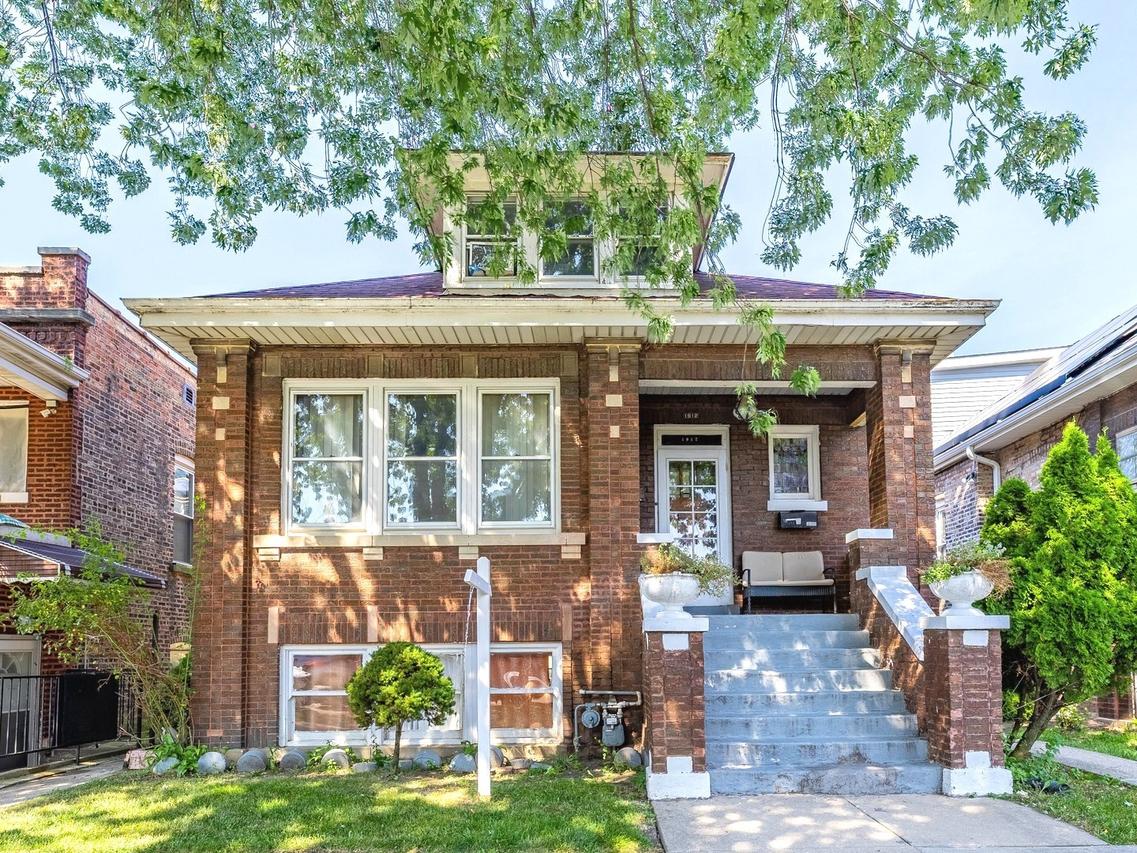 1912 S 60th Ct., Cicero, IL 60804