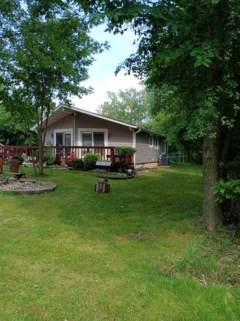 42065 N Beachview Dr., Antioch, IL 60002