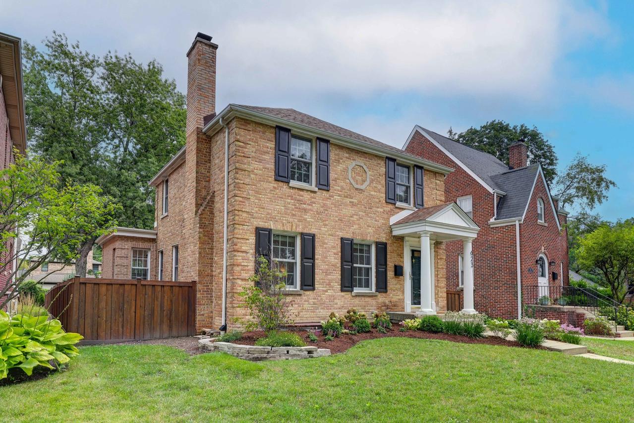 623 Clifton Ave., Park Ridge, IL 60068