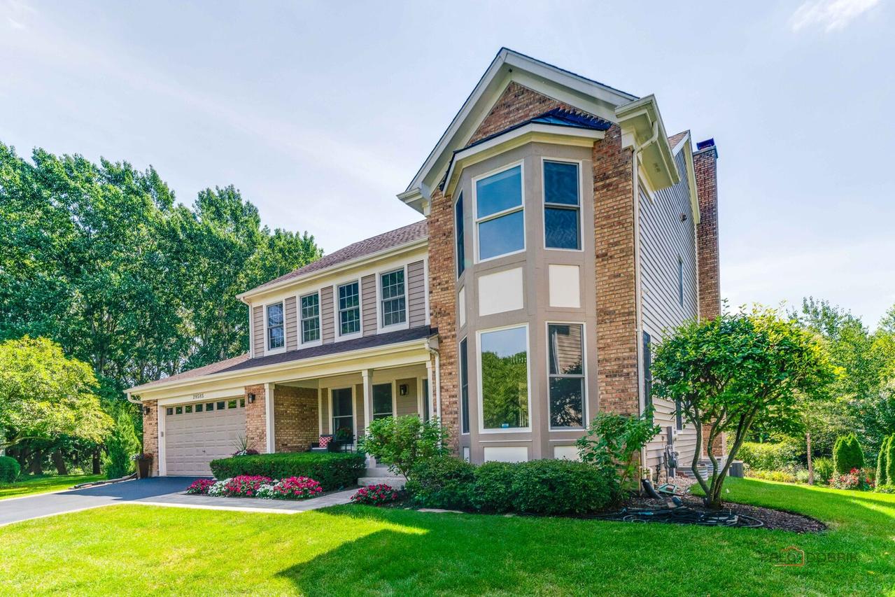 28585 Ashford Ct., Lake Bluff, IL 60044