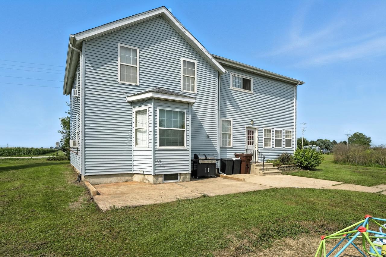 11766 E 12000n Rd., Beecher, IL 60401