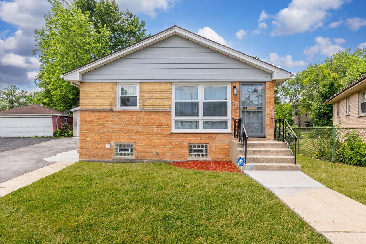 6116 S Elizabeth St., Chicago, IL 60636