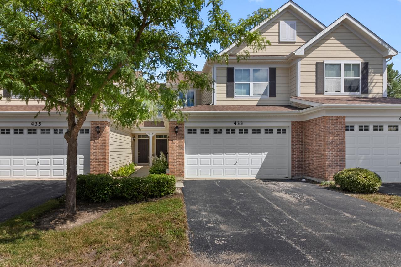 433 Acushnet St., Elgin, IL 60124