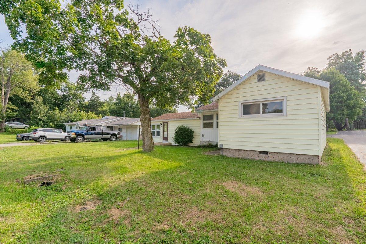 419 N Gibson St., Clinton, IL 61727