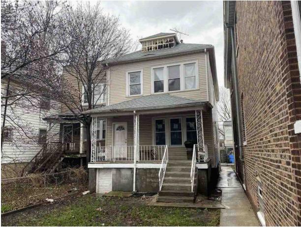8613 S Houston Ave., Chicago, IL 60617