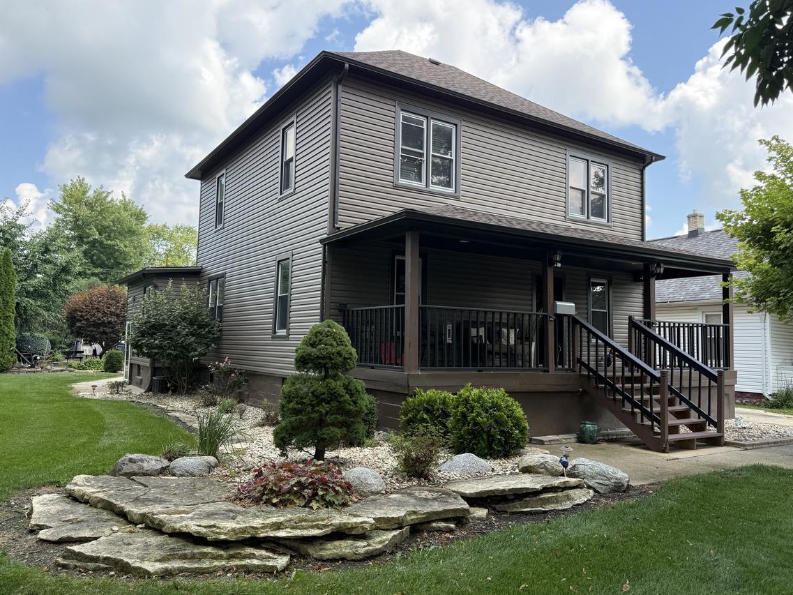 218 W 1st St., Spring Valley, IL 61362