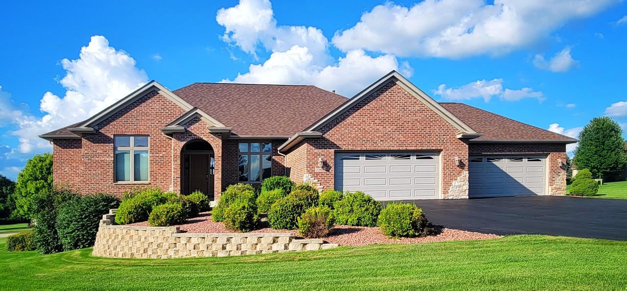 7344 Amorin Ct., Roscoe, IL 61073