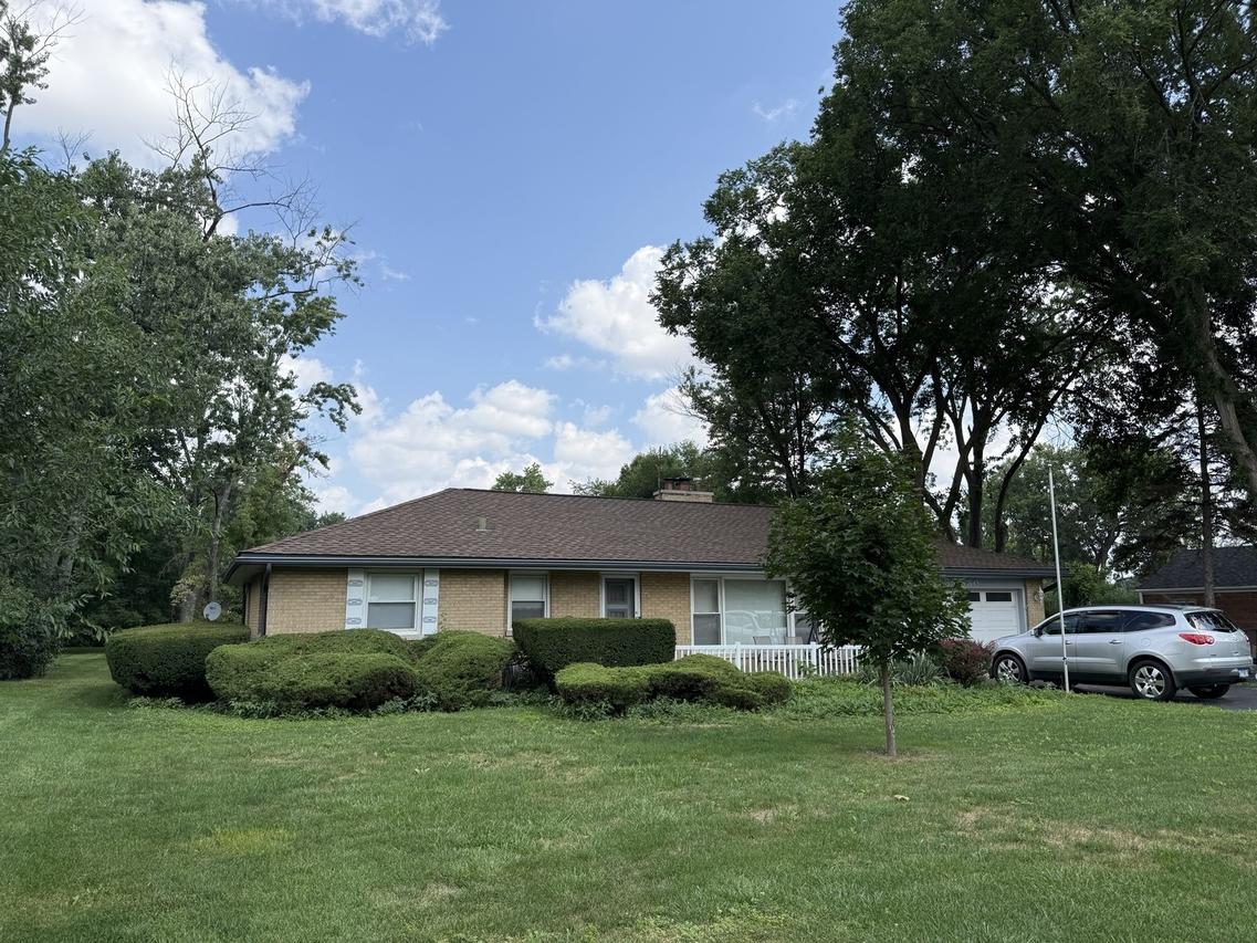 16W680 Crest Ave., Bensenville, IL 60106