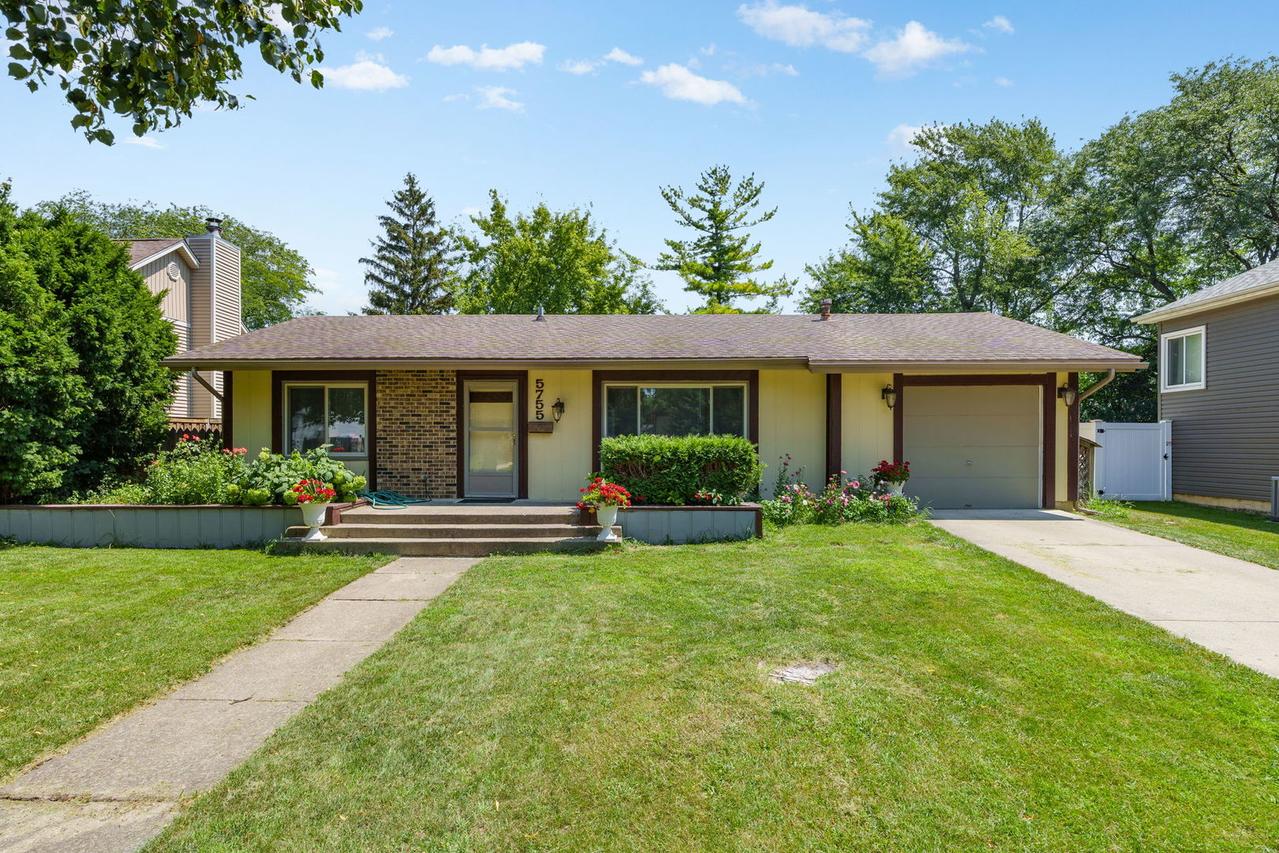 5755 S Bradley Ct., Hanover Park, IL 60133