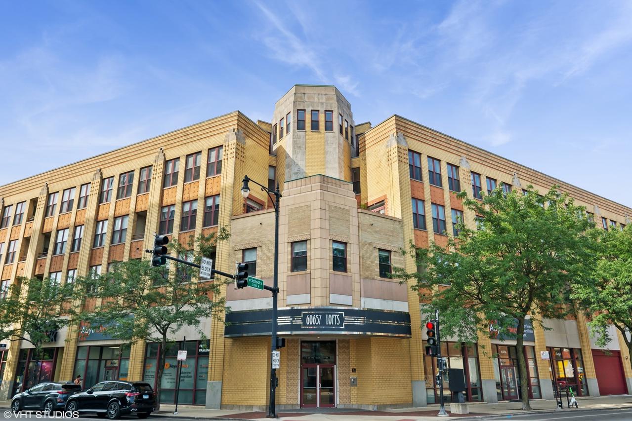 1645 W School St. #414, Chicago, IL 60657