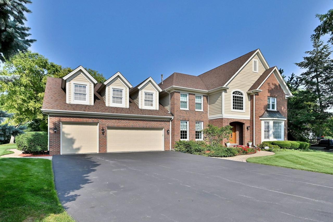 2131 Warwick Ln., Glenview, IL 60026