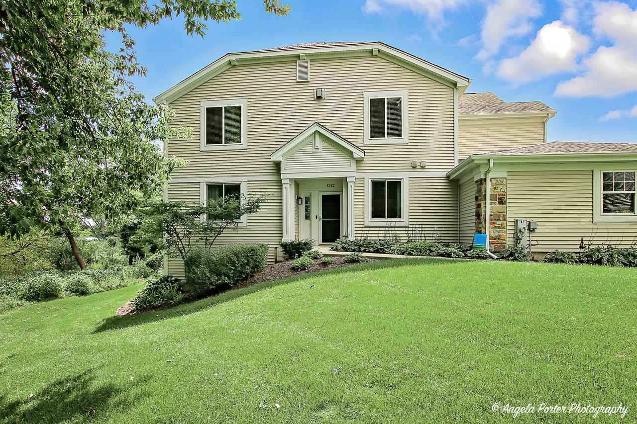 4342 Shooting Star Dr., Island Lake, IL 60042