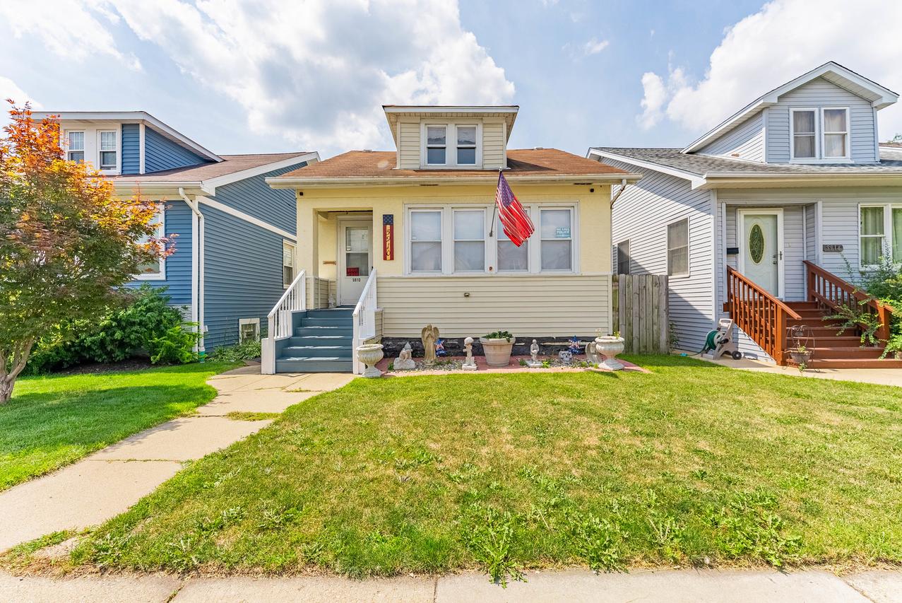 5910 N Elston Ave., Chicago, IL 60646