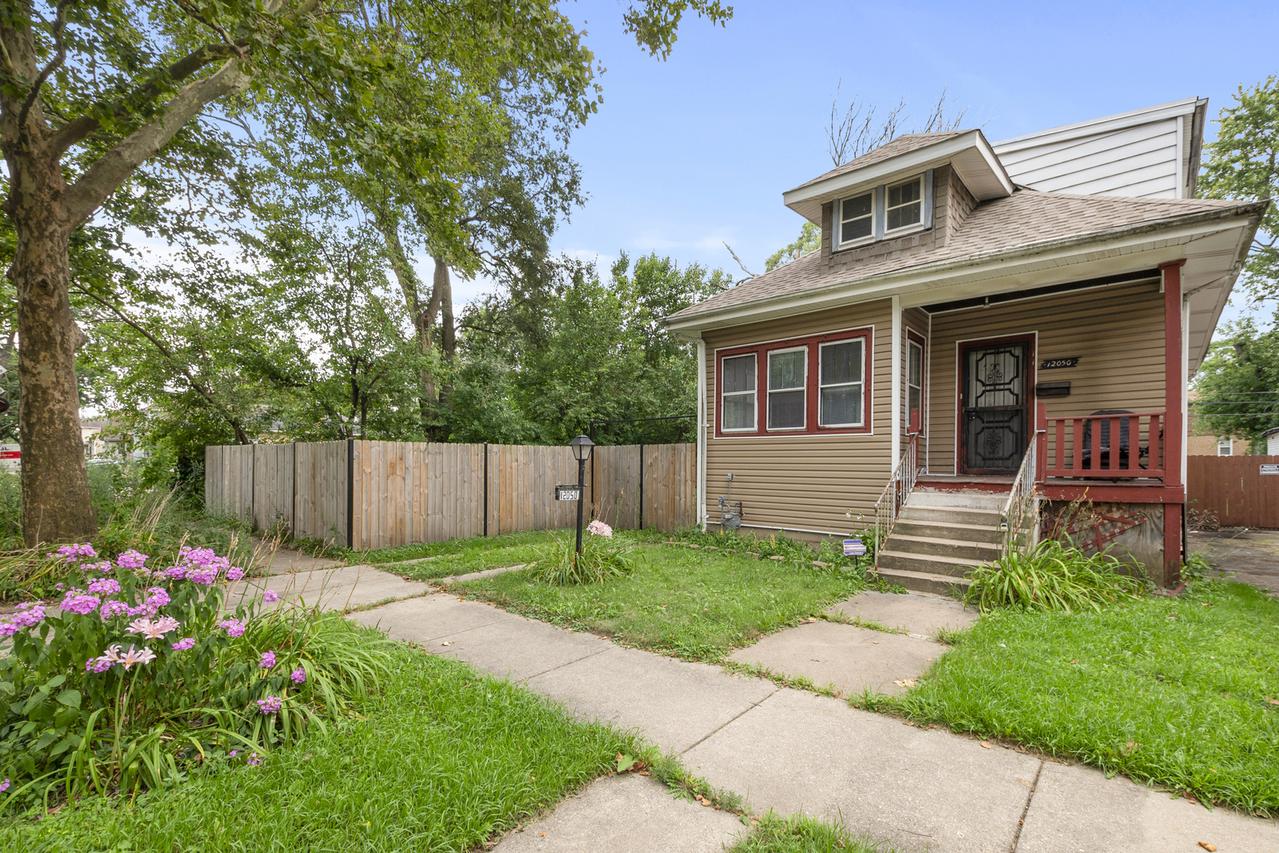 12050 S Yale Ave., Chicago, IL 60628
