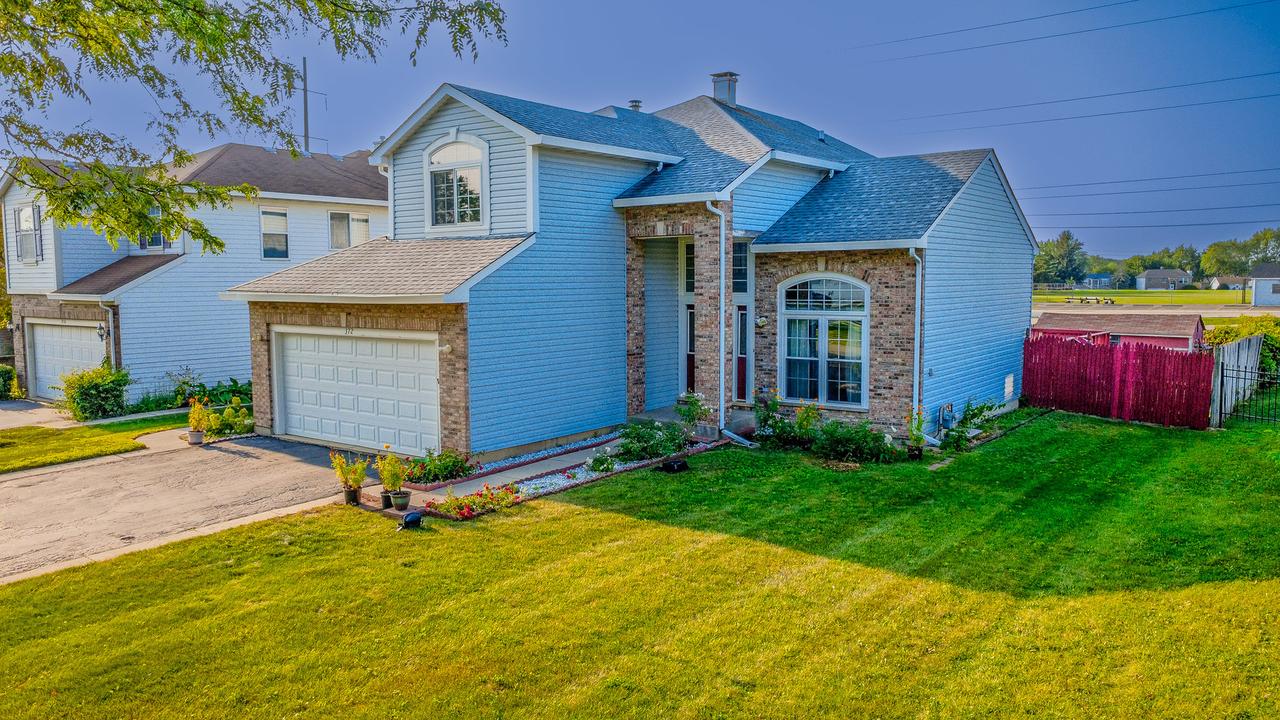 372 Millwood Dr., Bartlett, IL 60103