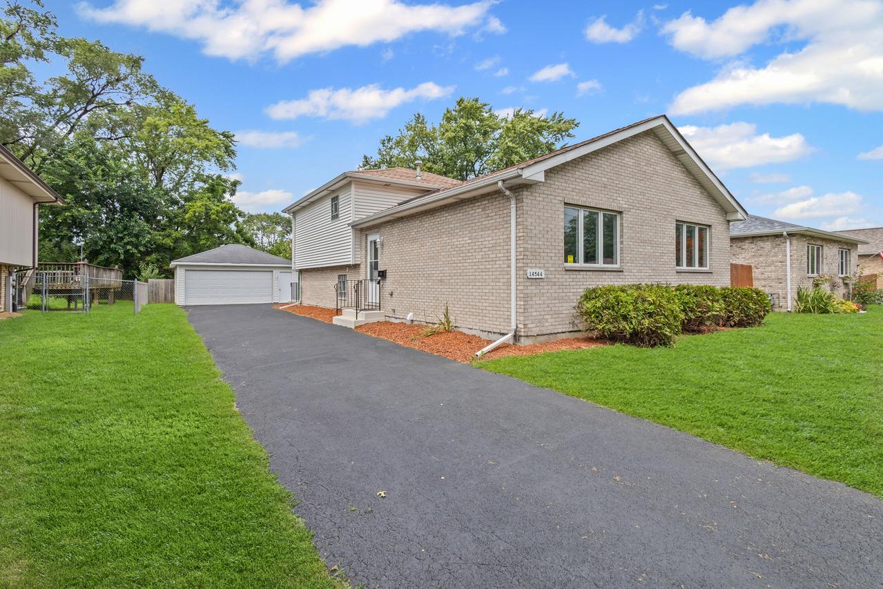 14544 Kostner Ave., Midlothian, IL 60445