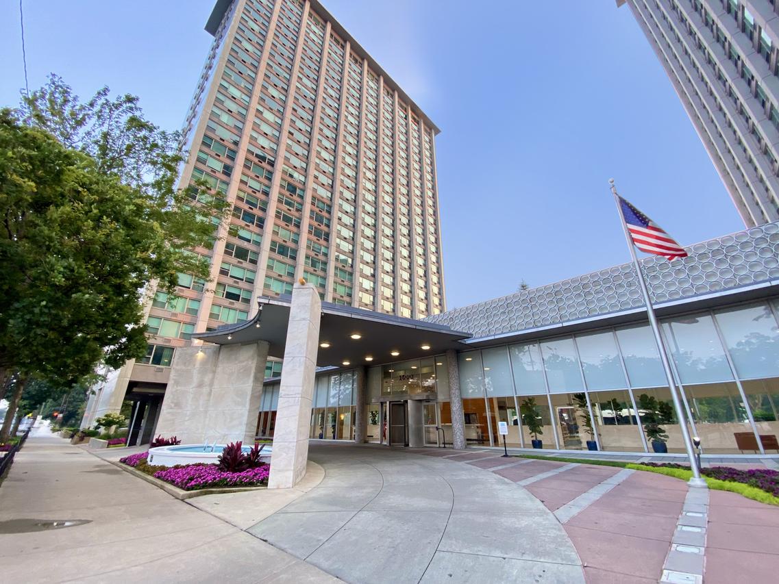 3600 N Lake Shore Dr. #1821, Chicago, IL 60613