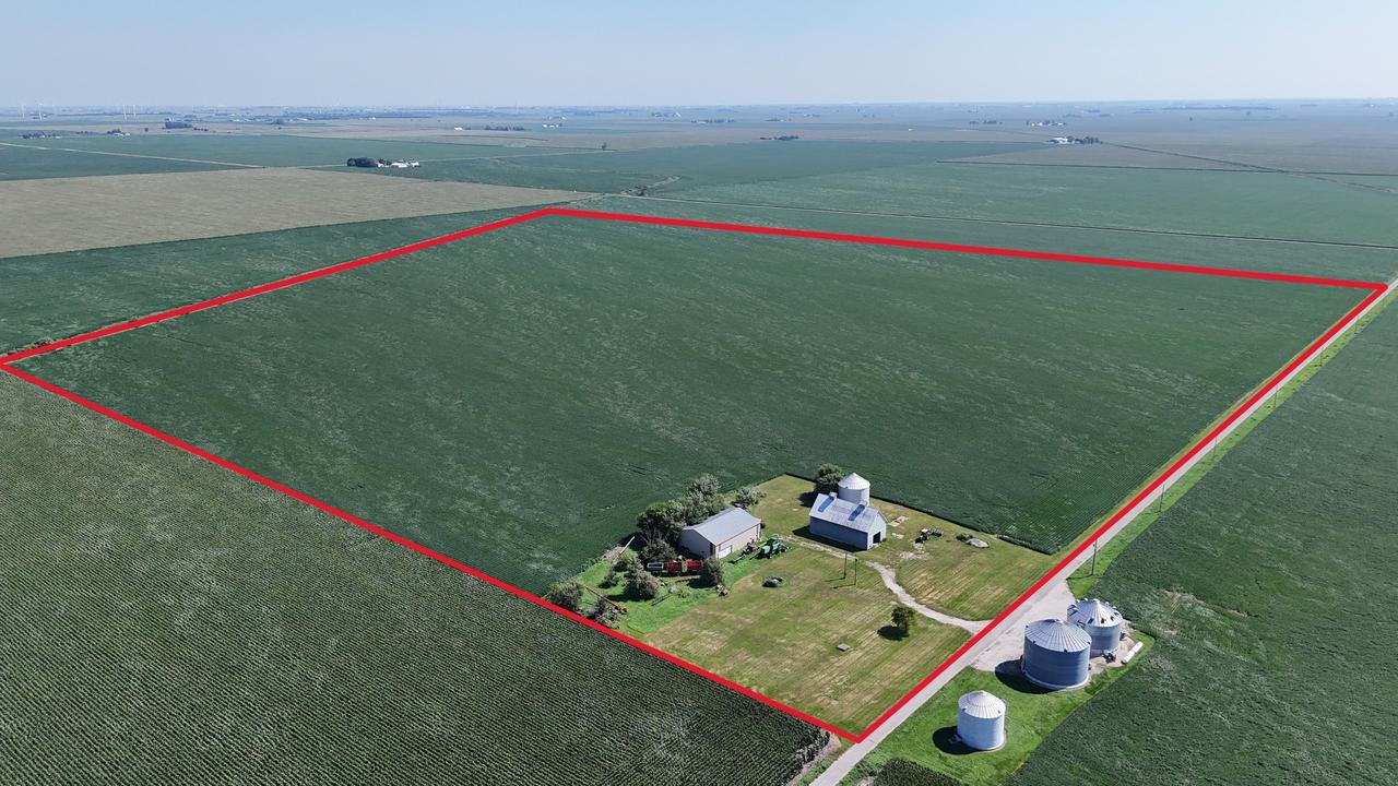 050 E 2800 North Rd., Clifton, IL 60927