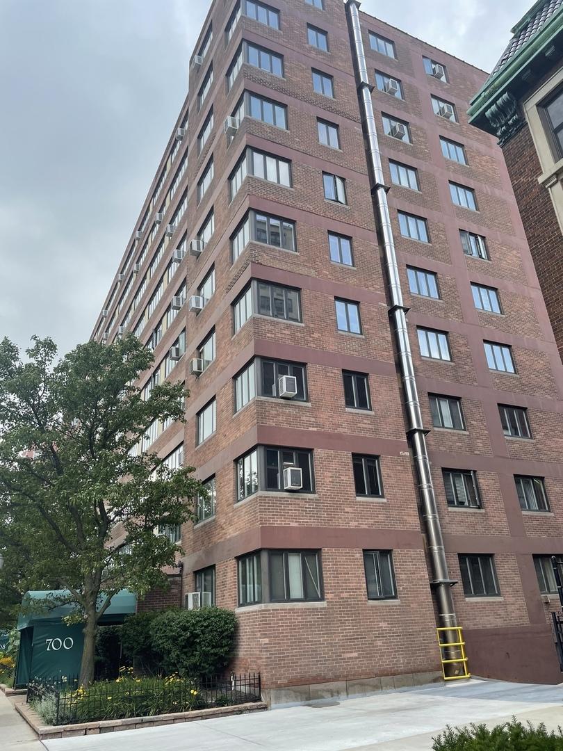 [Address Hidden by Seller], Chicago, IL 60613