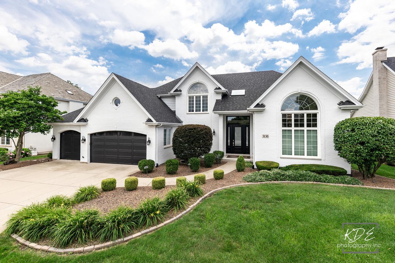3136 Treesdale Ct., Naperville, IL 60564